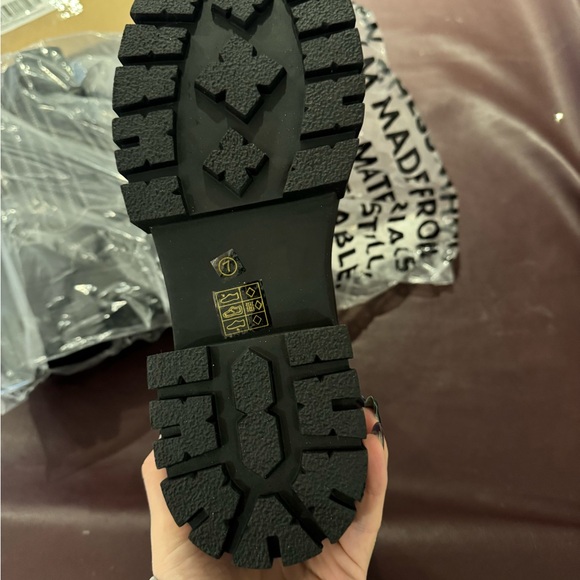 BRAND NEW Public desire chunky western boots - Picture 4 of 5